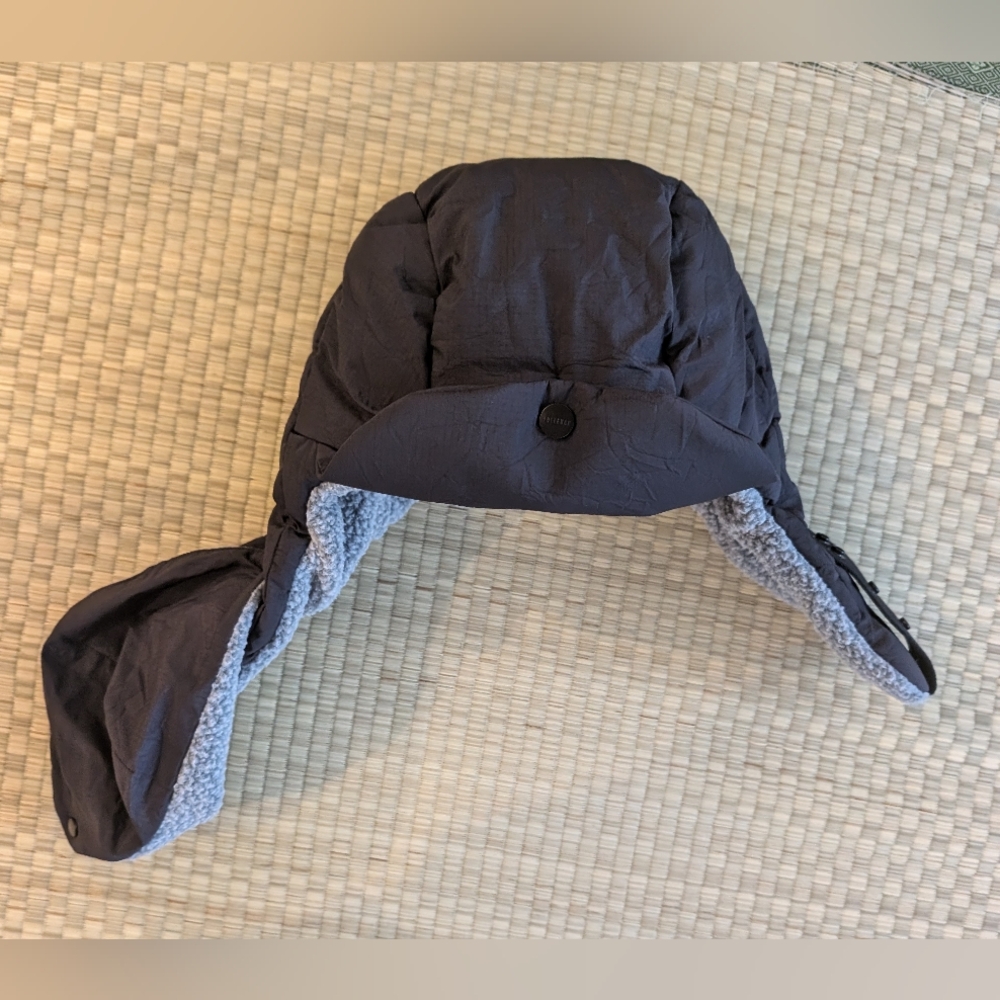 SOLD OUT NWOT Vollebak Titan Hat Size Large Made in Romania